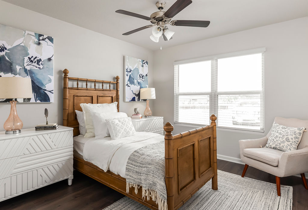 31100FallingwaterLoopaDoor-16